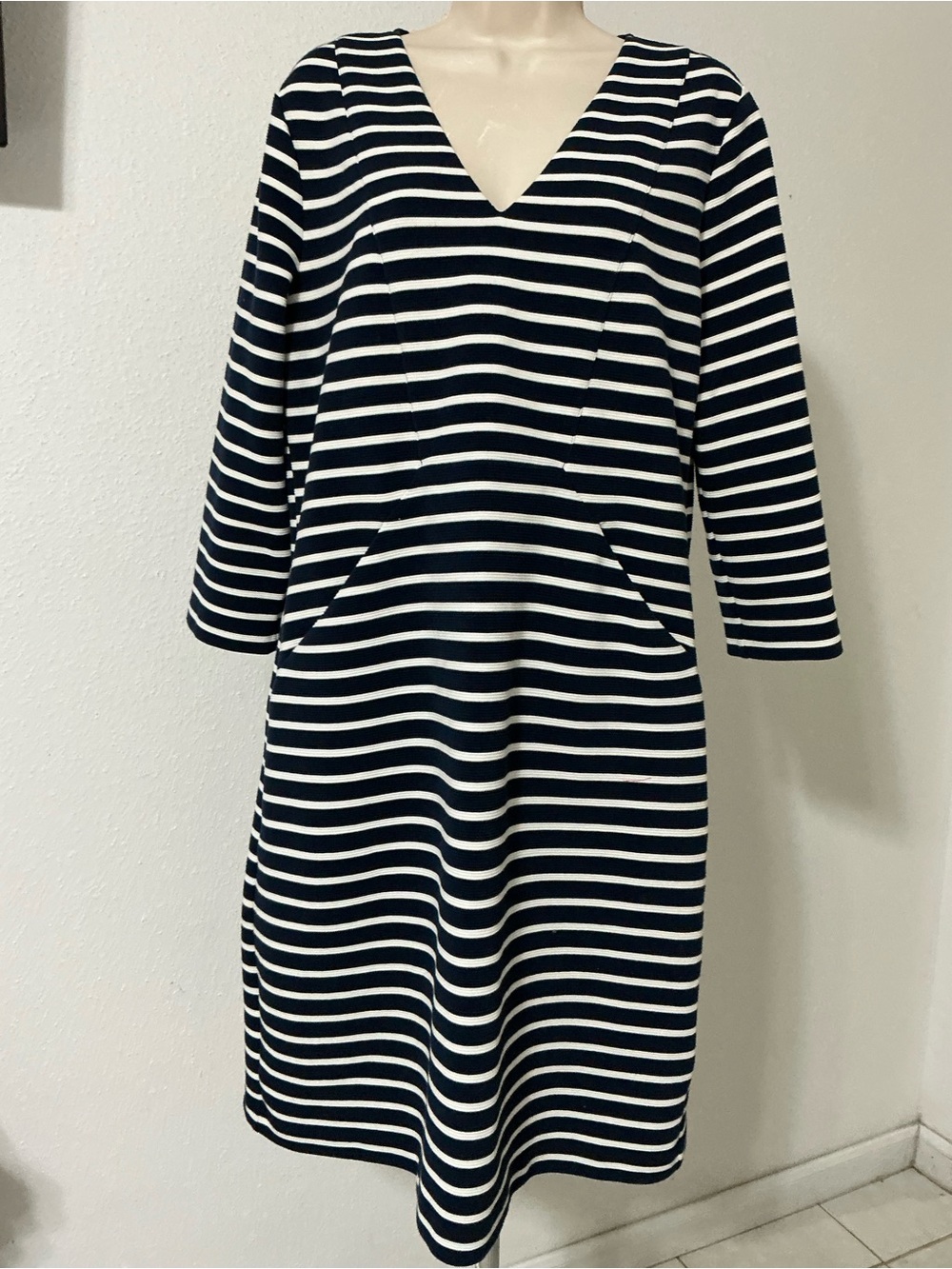 EUC Boden Bronte Ottoman Navy White Stripe Knit Midi Dress Pockets US 12R - Picture 4 of 15